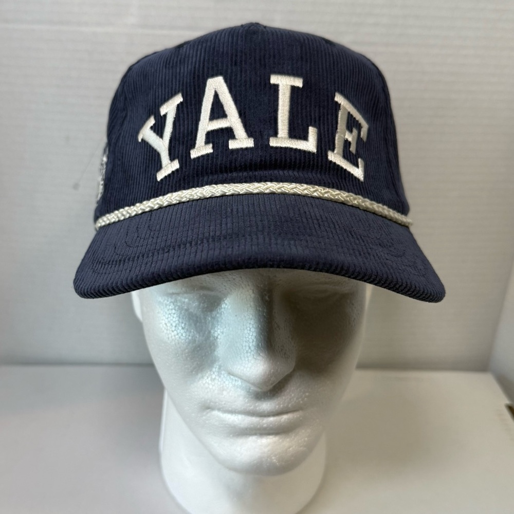 Yale Adjustable hat